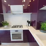 Lux Eika Năvodari