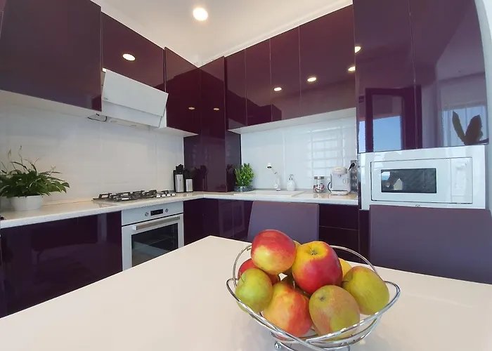 Lux Eika * Năvodari