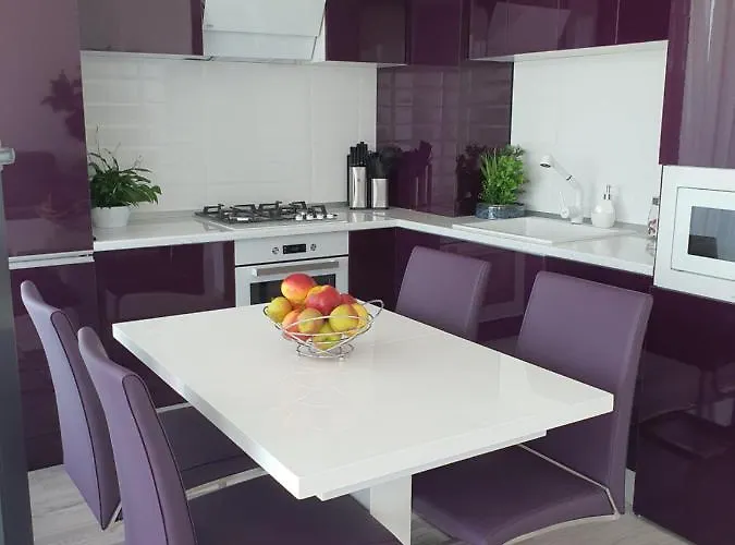 Lux Eika * Năvodari